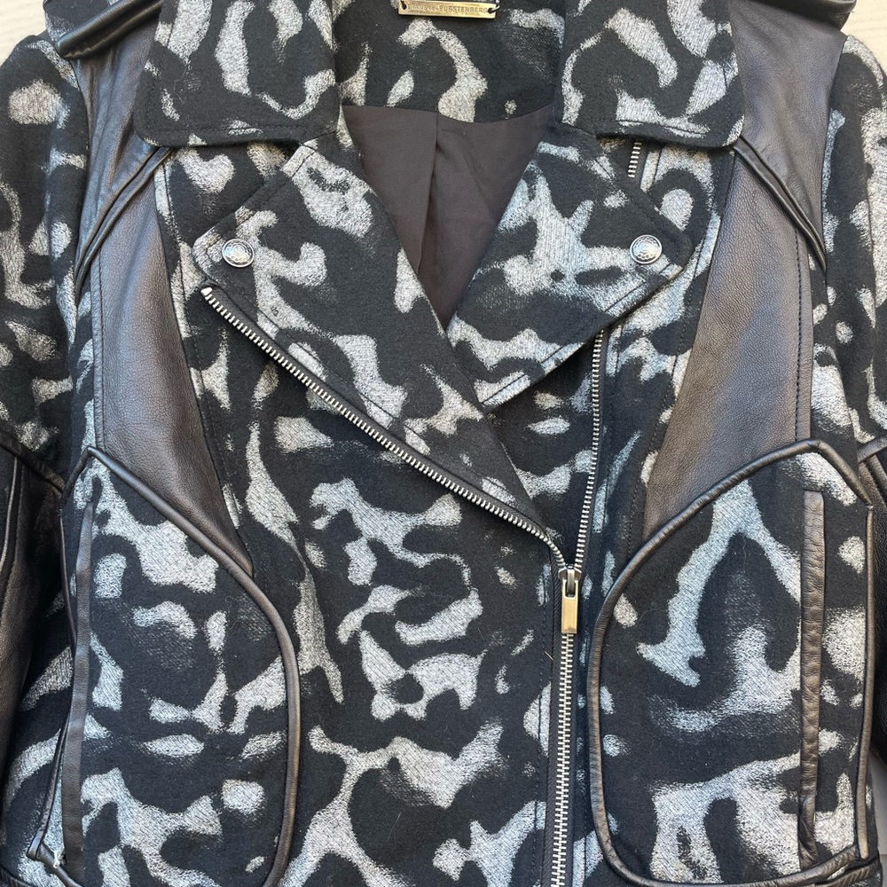Diane von Furstenberg Leopard Wool Leather - Picture 9 of 16